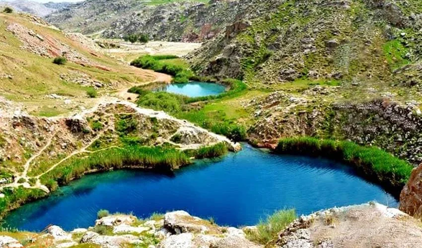 دریاچه دوقلو سیاه گاو